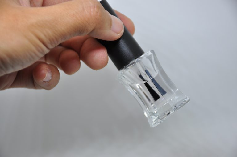 6 astuces pour polir du verre rayé