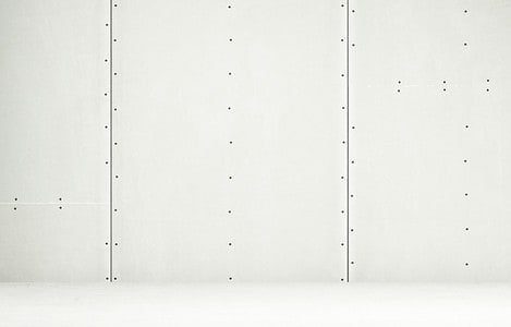 Zoom sur les détails d'un mur de cloison sèche