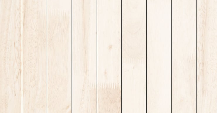 Focus sur la structure d'un plancher en bois clair