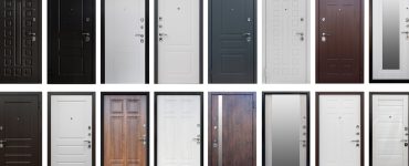 Plusieurs choix de portes en bois de couleurs différentes