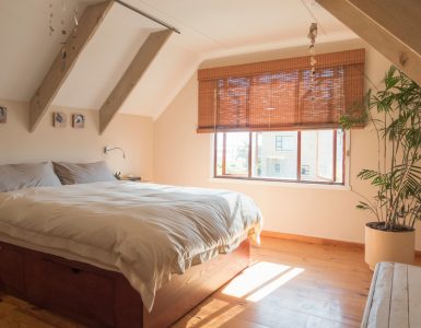 Combles aménagés pour créer une chambre