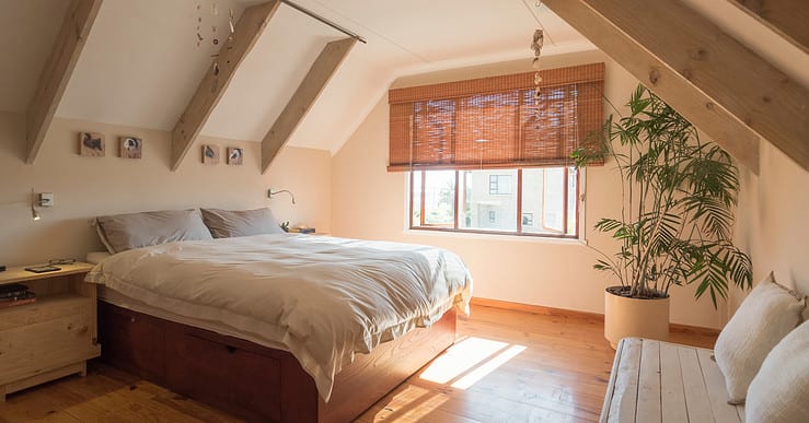 Combles aménagés pour créer une chambre