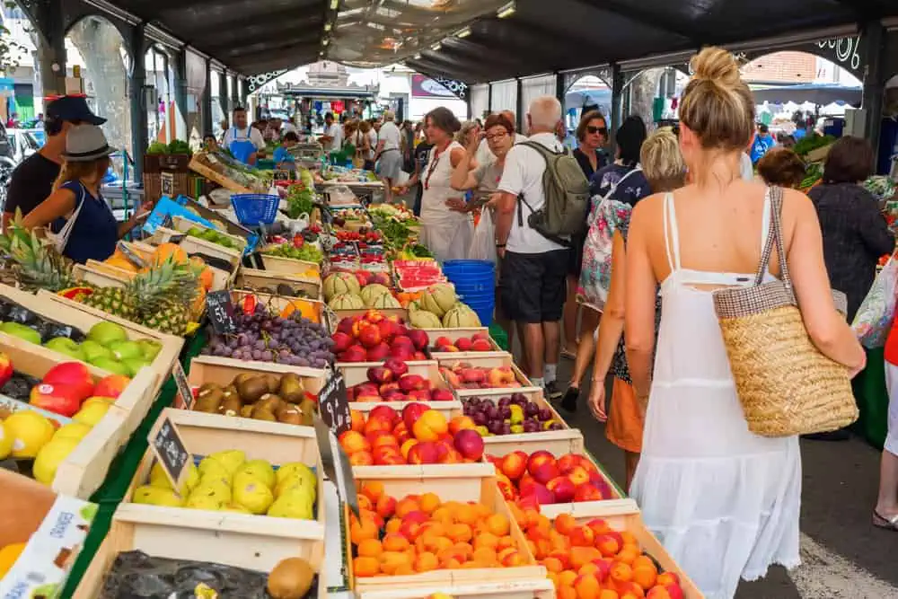 À la ferme, chez le producteur ou au marché, les produits locaux, ce n’est pas aussi cher qu'on ne le pense