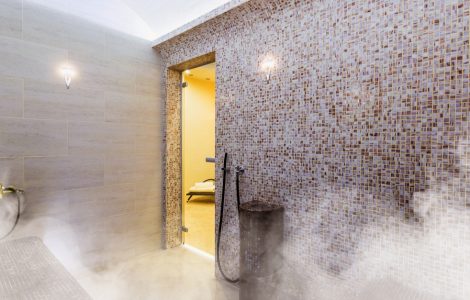 Intérieur d'un sauna turc