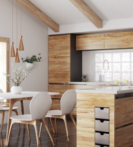 Cuisine en bois avec ilôt central et table à manger