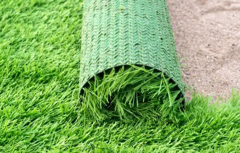 Rouleau de gazon synthétique