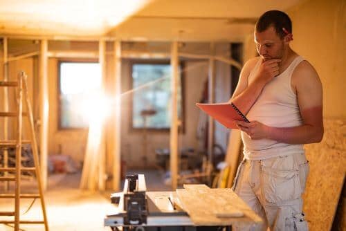 Les 5 meilleurs sites d’autoconstruction et de rénovation / iStock.com - Isbjorn