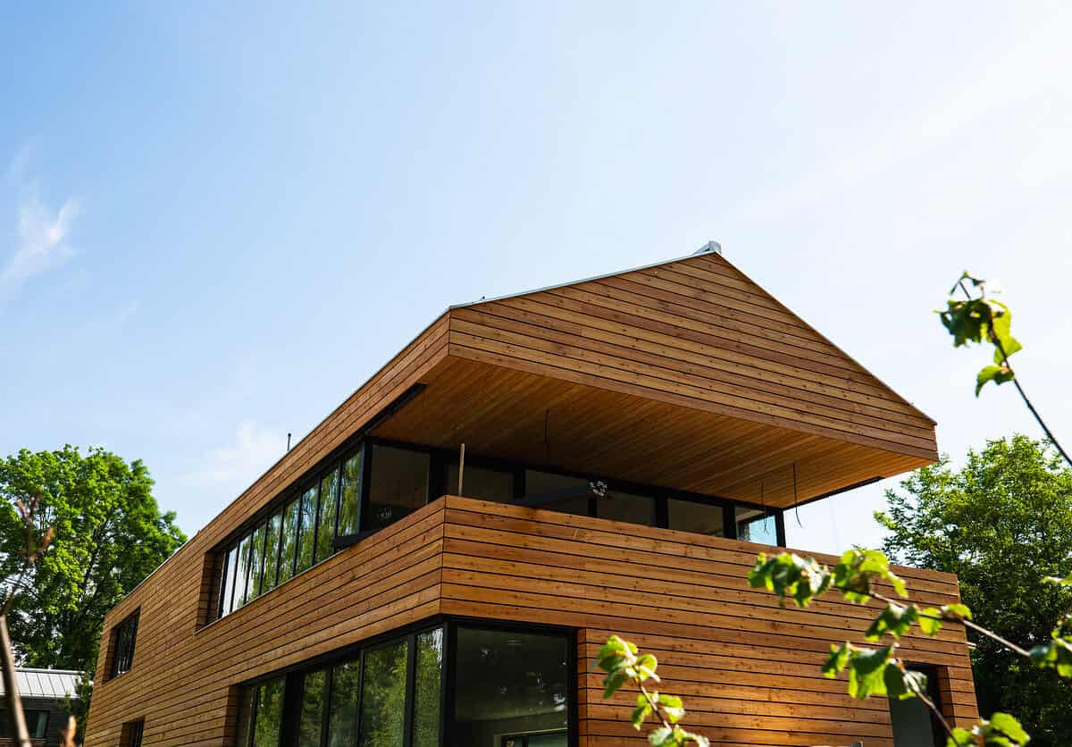Vivre dans une maison en bois, c'est bon pour la santé ! / iStock.com - Anka100