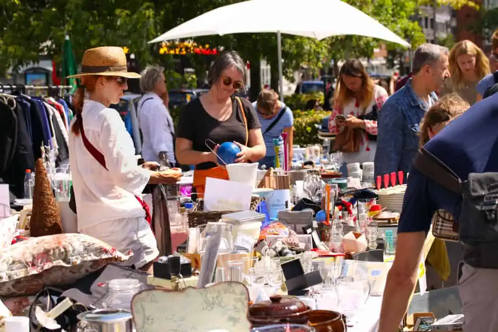 Le marché de l'occasion s'est considérablement développé ces dernières années et s'il était jusque-là cantonné aux vêtements, il s'étend à présent à tous les secteurs de consommation 