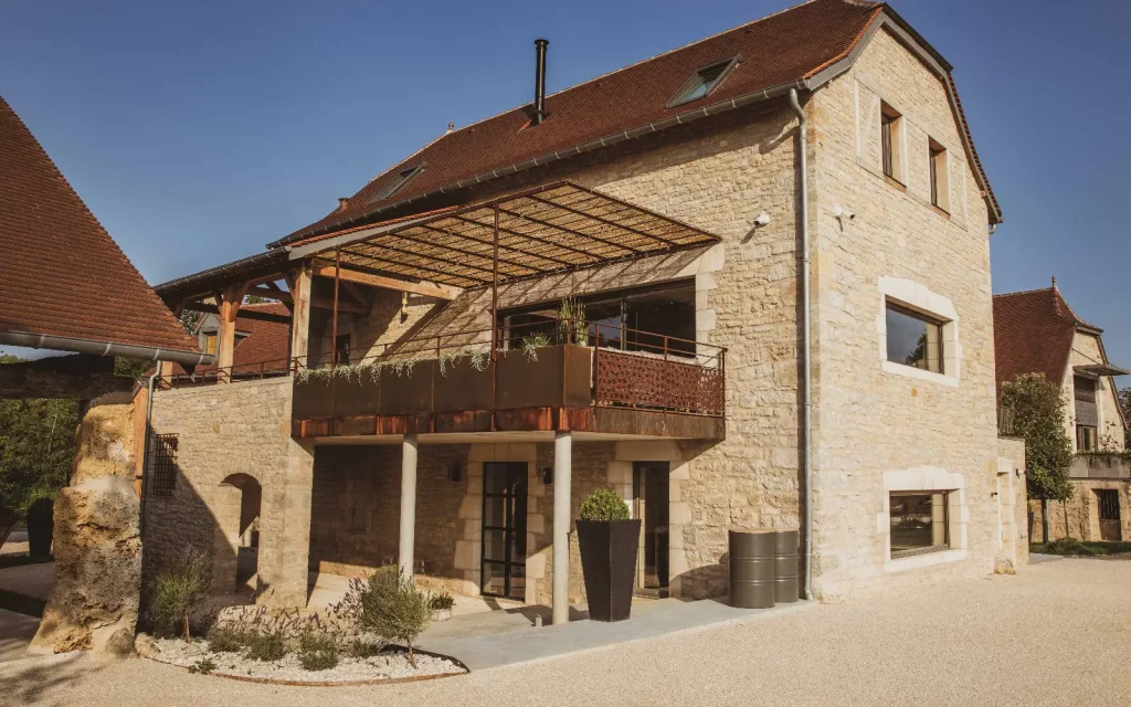 façade extérieure et aménagement de la terrasse