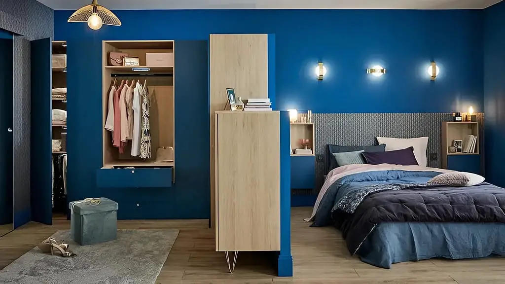 dressing ouvert sur chambre