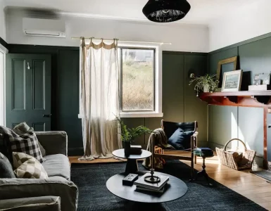 beau salon baigné par la lumière extérieure