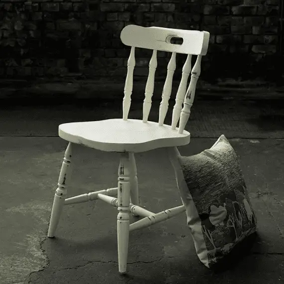 12 nuances canons pour relooker de vieilles chaises en bois — free download