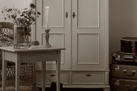 Comment relooker une armoire en bois ? 10 inspirations déco