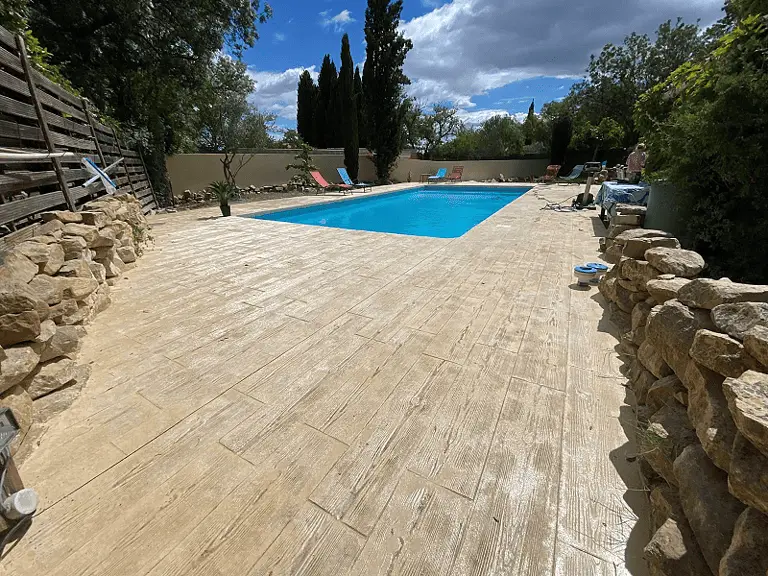 b-ton-imprim-d-couvrez-ces-inspirations-pour-votre-terrasse-et-vos