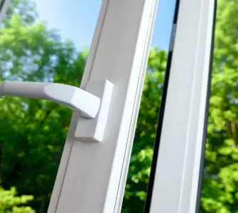 comment choisir entre menuiseries pvc ou en aluminum pour ses fenêtres ?