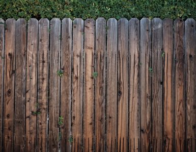 type de clôture en bois pour jardin