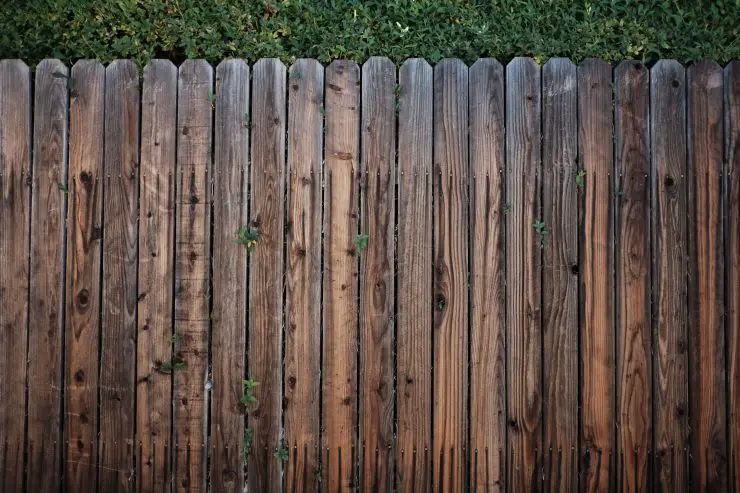 type de clôture en bois pour jardin